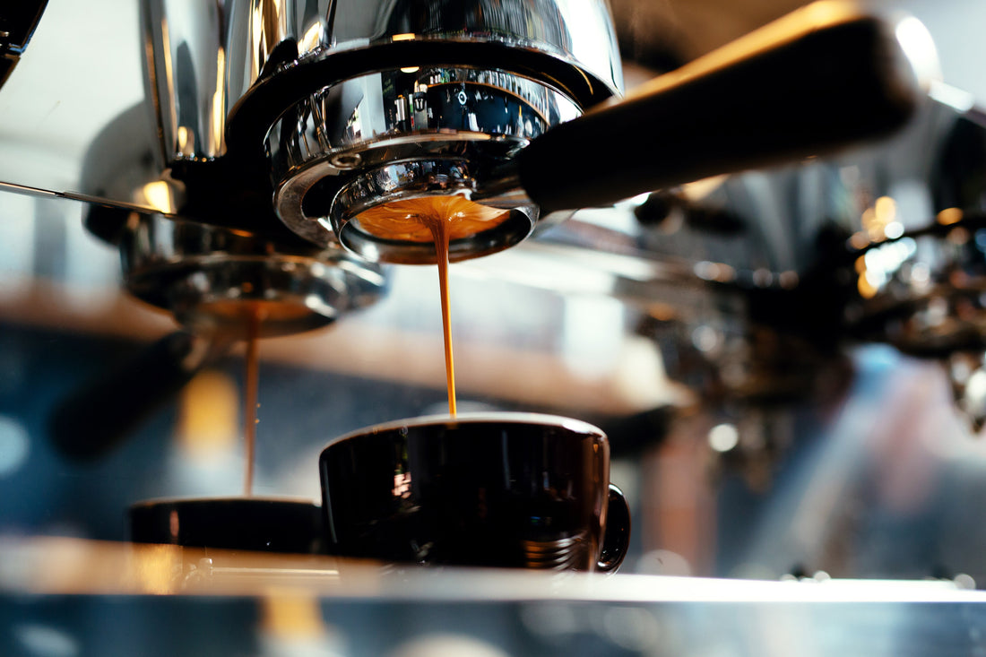 Kaffeprenumeration hos Ostindia Rosteriet – Nyrostat kaffe direkt hem eller till jobbet